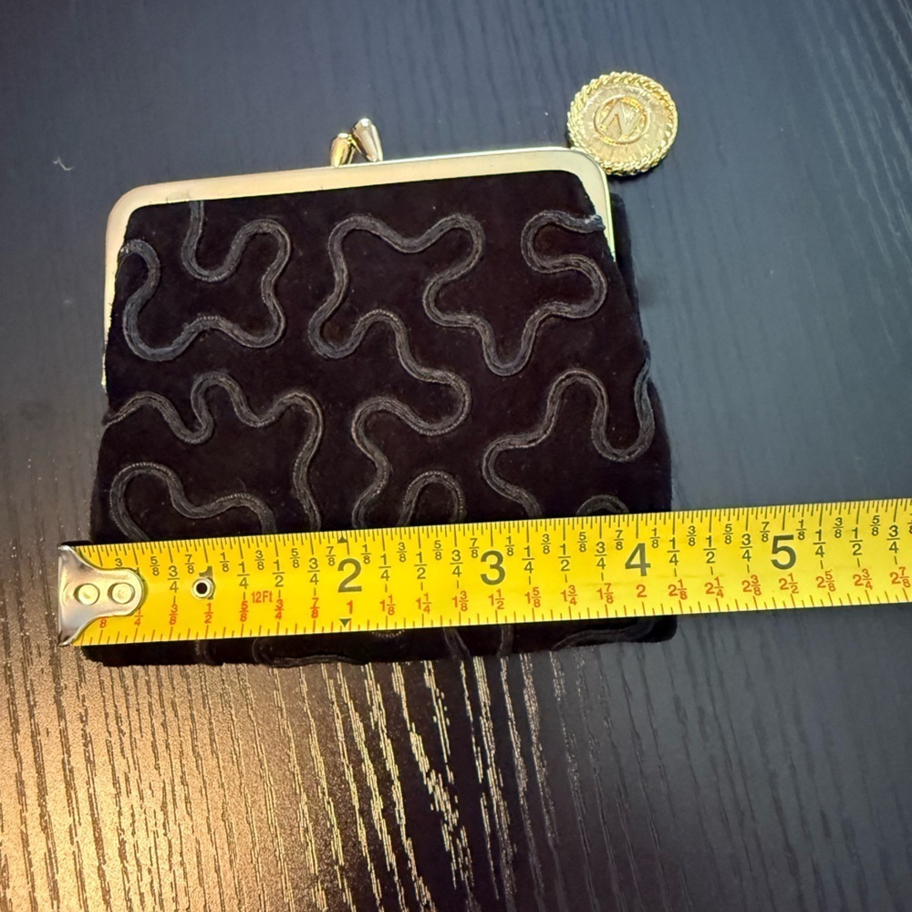 Vintage Albert Nipon | Black Velvet Coin Purse Wallet with Gold Accents - Picture 8 of 9